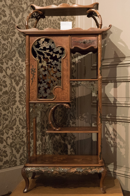 /PicturesNA/Photos/Misc/Emile_Galle_Etagere_Bambou_1894_large.jpg